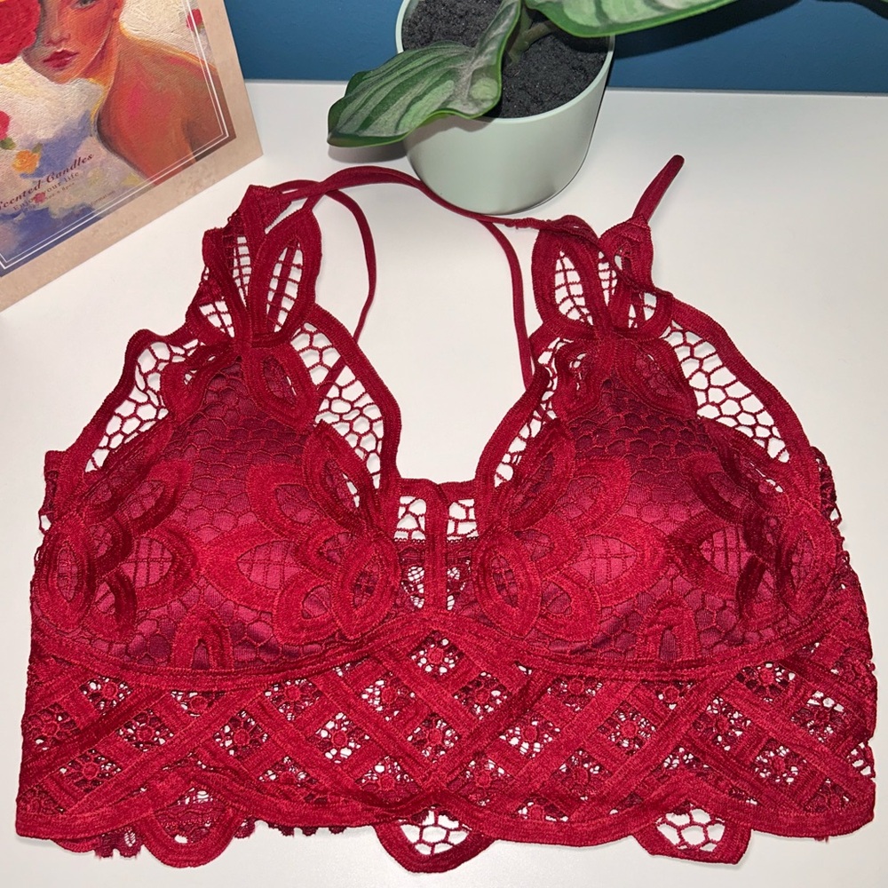 WOMENS LACE BRALETTE IN RED WITH PADDING